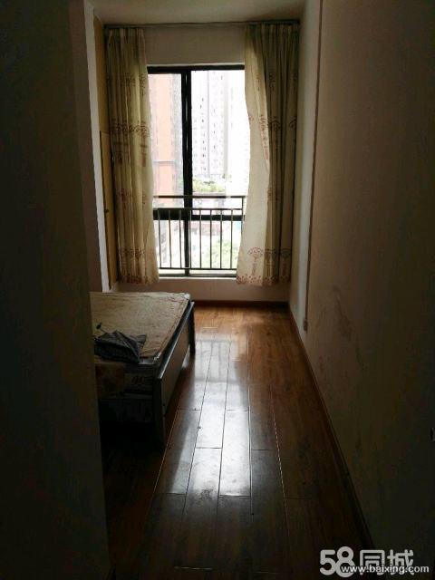 香港路 航天罗庄 3室2700元/月 商住两用