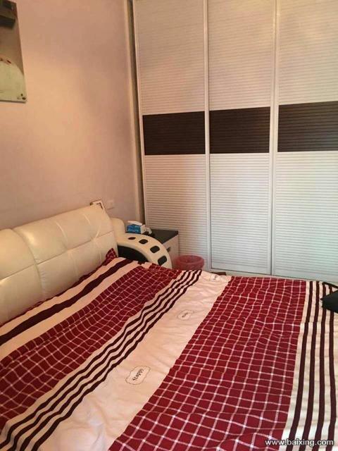 苏州路海鸿小区老证免营业税精美装修拎包入住
